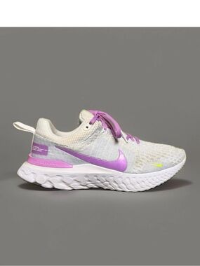 Nike React Infinity 3 Women's White/Fuchsia Running Shoes DZ3016-100 Size 8